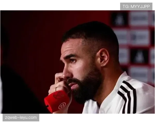 卡瓦哈尔攻防兼备，边后卫艺术演绎攻守平衡