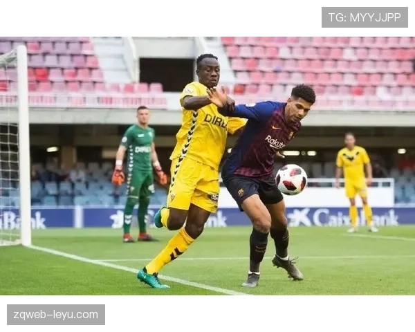 阿劳霍持续进化,筑起球队后防钢铁长城