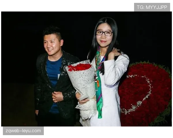 翁泓阳训练完直接拎包入住五星级酒店，这哪是运动员，分明是偶像剧男主